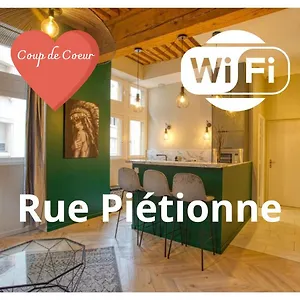 https://vieux-lyon-quai-de-saone.hotels-rhonealpes.com